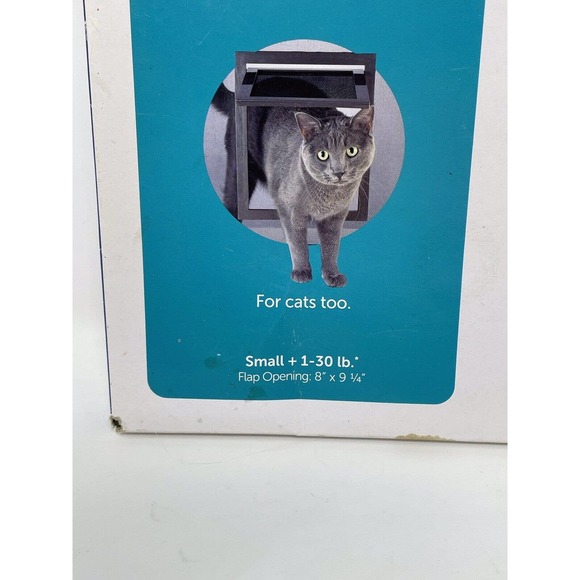 PetSafe Small+ 1-30 Lb Pet Screen Door Flap Opening 8 in x 9 1/4 in NEW - Picture 3 of 5
